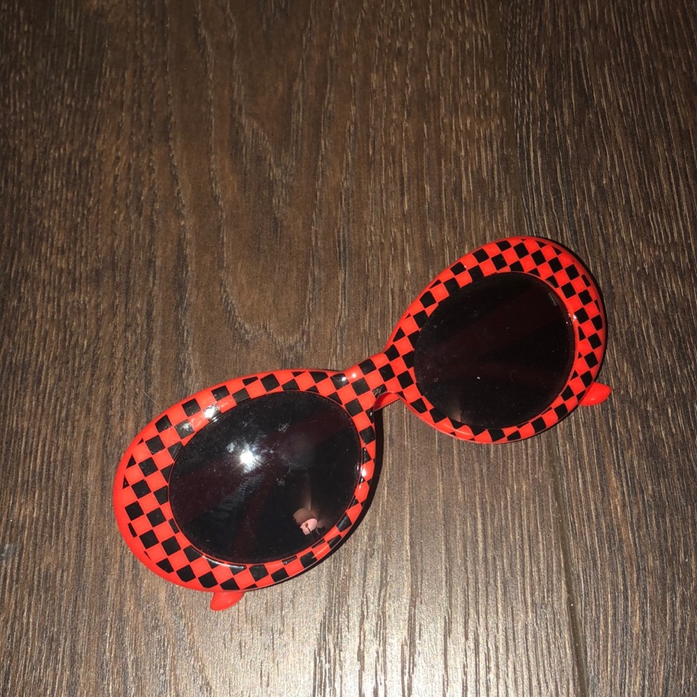 White/Red checkered “clout goggles”